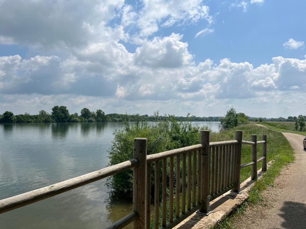 Gites De La Chapelle Gigny-sur-Saone Exterior foto